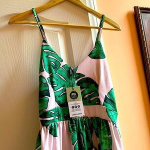 LASULA Palm Print Maxi Dress 👗